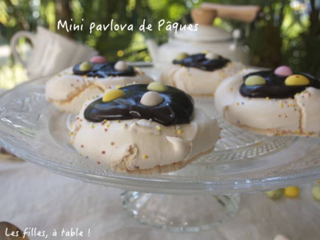 Mini pavlova de Pâques au chocolat