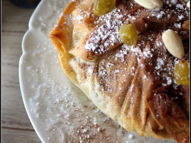 la pastilla , aux pst raisins amandes et cannelle