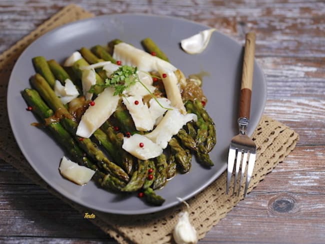 Fricassée d'asperges vertes au haddock