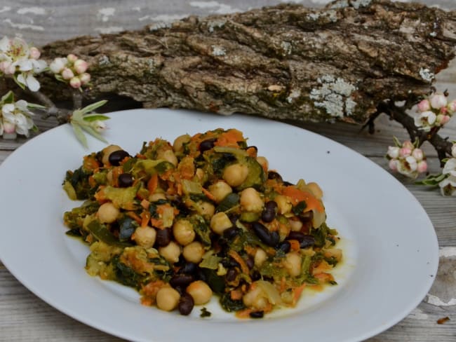 Curry vegan de pois chiches et haricots noir