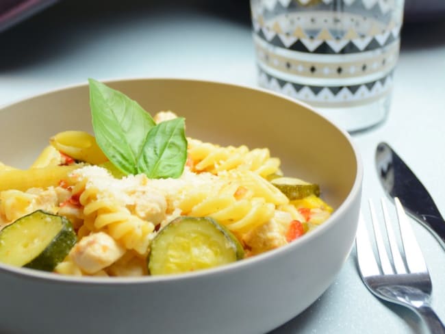 One pot pasta poulet courgette et poivron