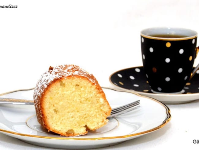 Gâteau au Yaourt, version italienne de Nigella.