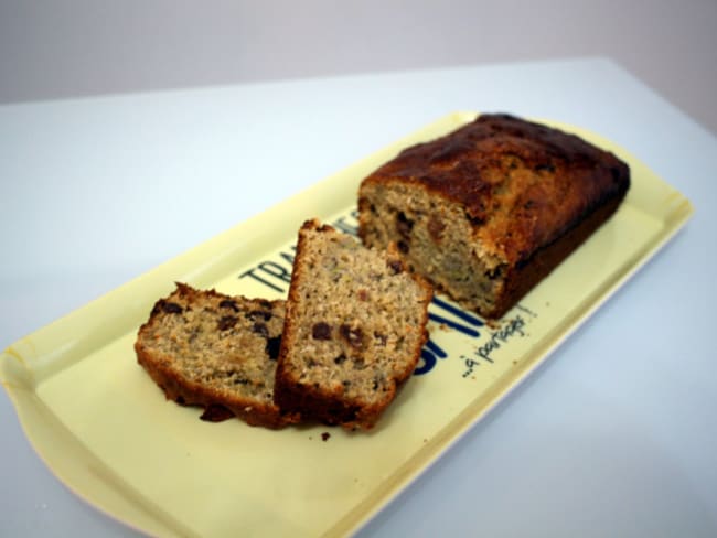 Banana bread noix de coco et raisins secs pour le petit déj'