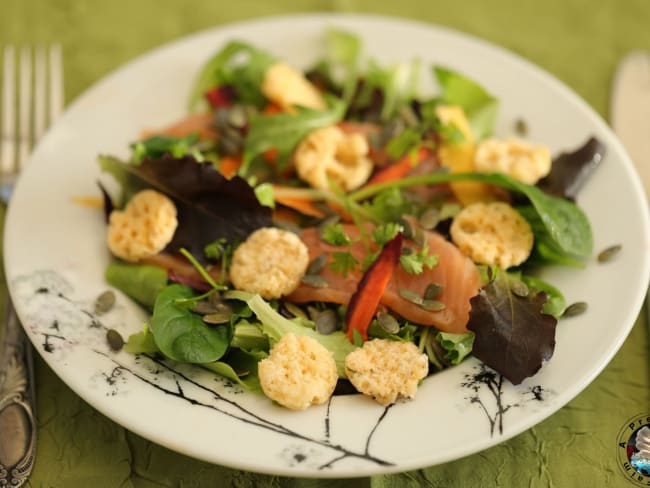 Salade au saumon fumé et graines de courge