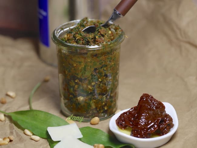 Pesto de tomates séchées à l'ail des ours