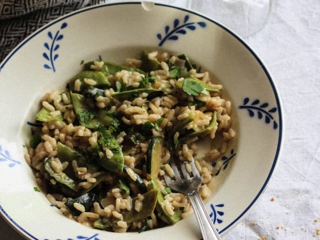 Risotto aux légumes de printemps et herbes fraîches