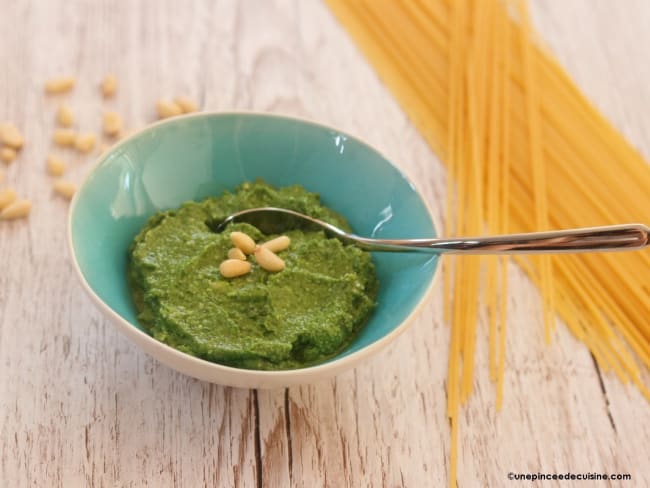 Pesto de fanes de radis au Cook Expert 