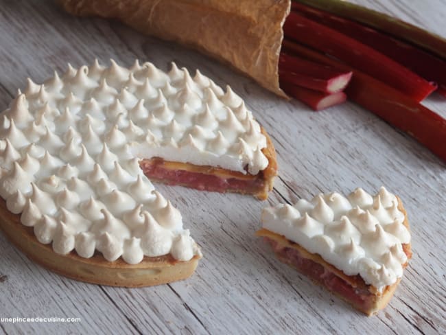 Tarte à la rhubarbe meringuée topissime