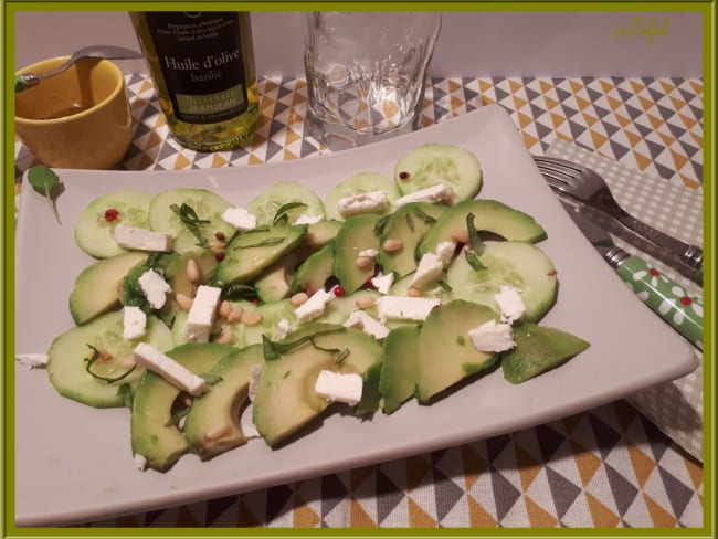 Salade de concombre, avocat et feta