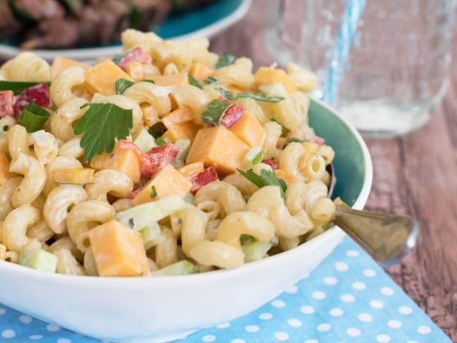 Salade de pâtes au cheddar