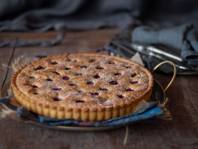 Tarte aux griottes à la frangipane pistachée