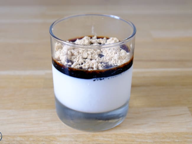 Panna cotta saveur japonaise au kinako