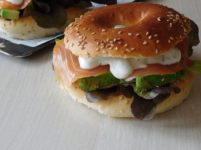 Bagels avocat et saumon