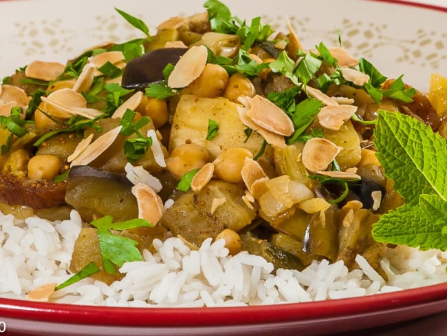 Tajine d'aubergine et de rhubarbe