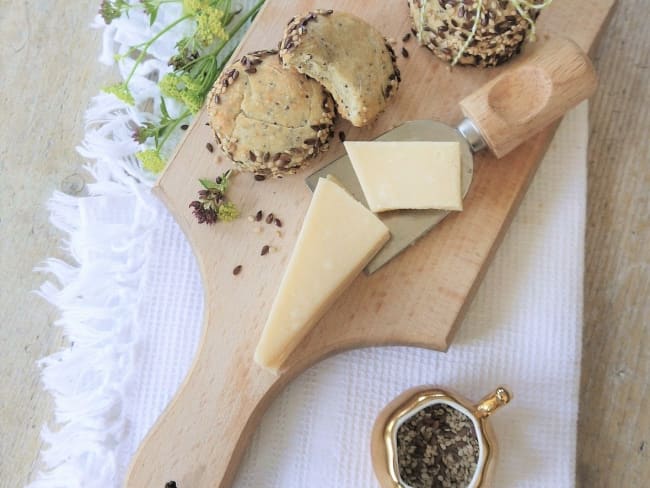 Sablés au parmesan et aux graines