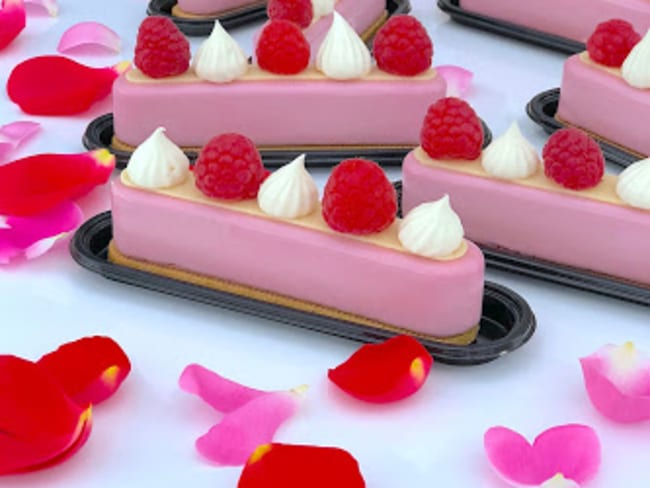 La vie en rose petits gâteaux framboise et rose comme des éclairs