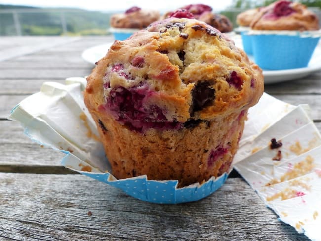 Muffins américains aux framboises et au chocolat