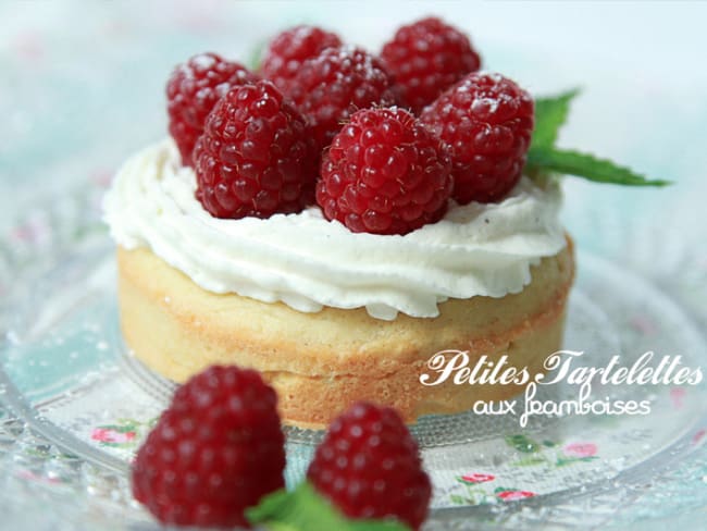 Tartelettes aux framboises, pâte sucrée aux amandes