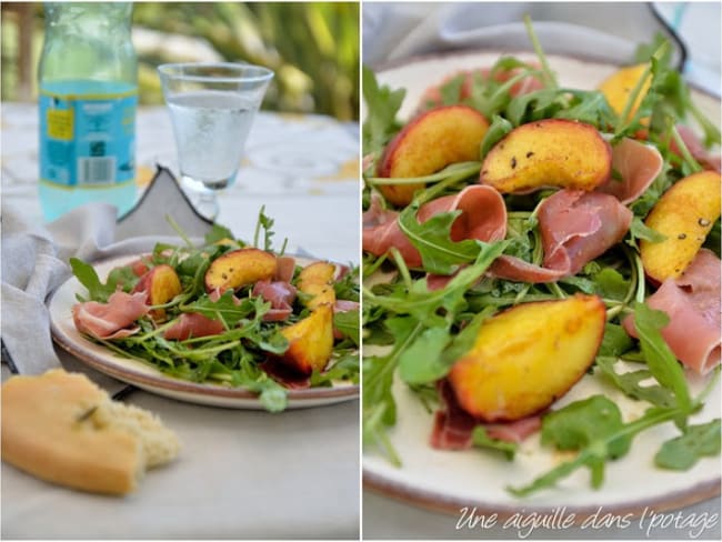 Salade aux pêches et jambon cru