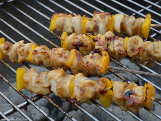 Brochettes de poulet au miel