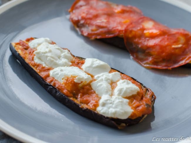 Bruschetta d'aubergine au chorizo et chèvre