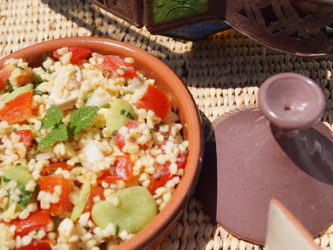 Salade de boulghour au poulet et aux fèves