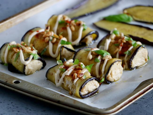 Roulés d'aubergines au houmus à l'ail rôti (vegan, sans gluten)