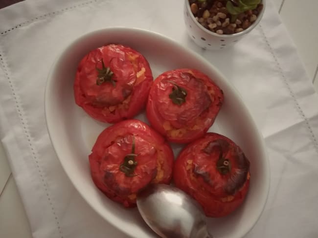 Tomates farcies faciles aux lentilles corail et chorizo