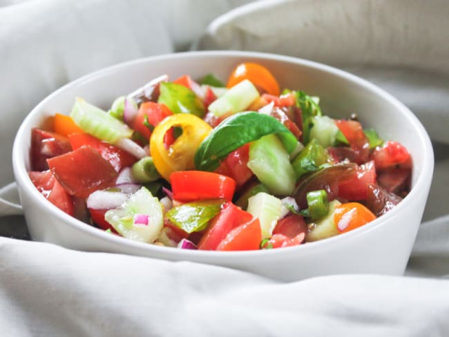 Salade de tomates fraîche et estivale