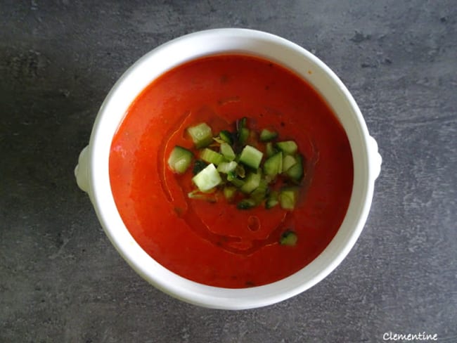 Soupe froide aux poivrons