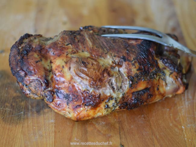 Gigot d'agneau mariné au barbecue