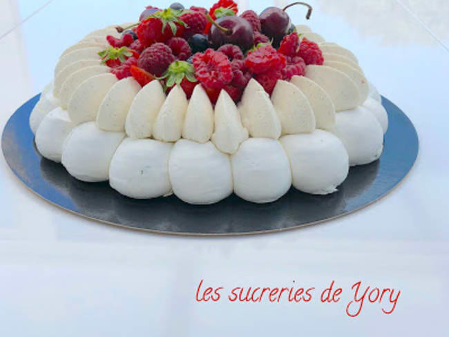 Pavlova fruits rouges