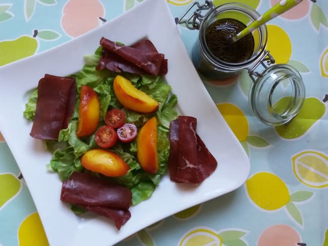 Salade de bœuf séché aux nectarines