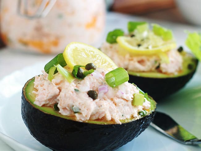 Avocats farcis aux saumon (rillettes de saumon au fromage frais)