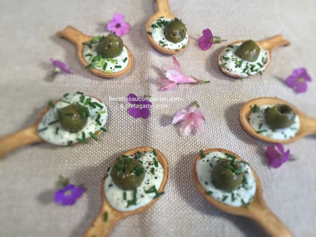 Petite cuillère apéritive tzatziki olive, sans cuisson