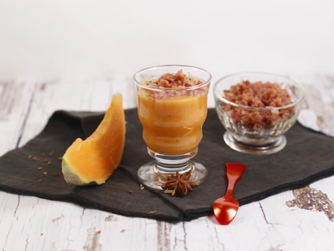 Gaspacho de melon tomate à l'anis et lard croquant