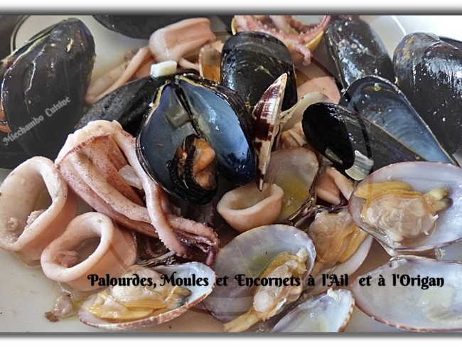 Palourdes, moules et encornets à l’ail et à l’ origan