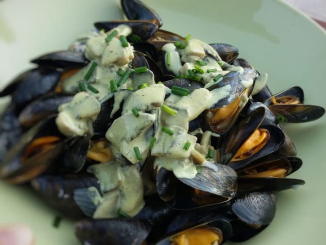 Moules à la plancha sauce à la crème de champignons au curry