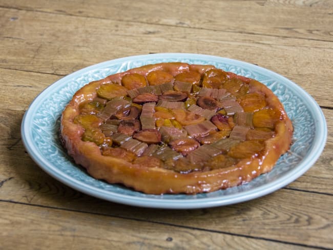 Tatin de prunes et de rhubarbe