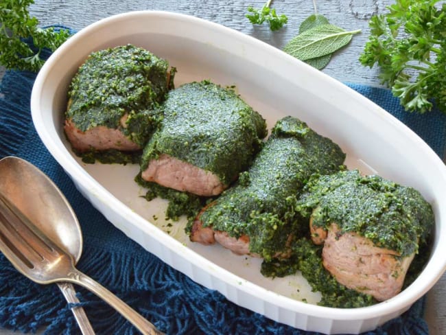 Filet mignon de porc en croûte d’herbes