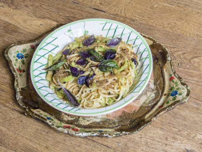 Pasta con mollica e zucchine (Pâtes aux courgettes et à la chapelure)