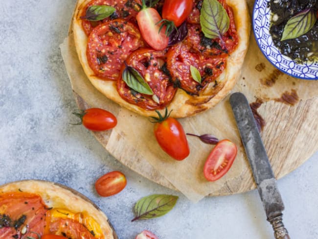 Tarte fine aux tomates et au basilic