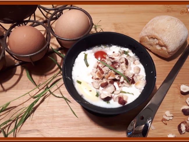 Oeufs cocotte à l'Estragon Bacon et Noisettes