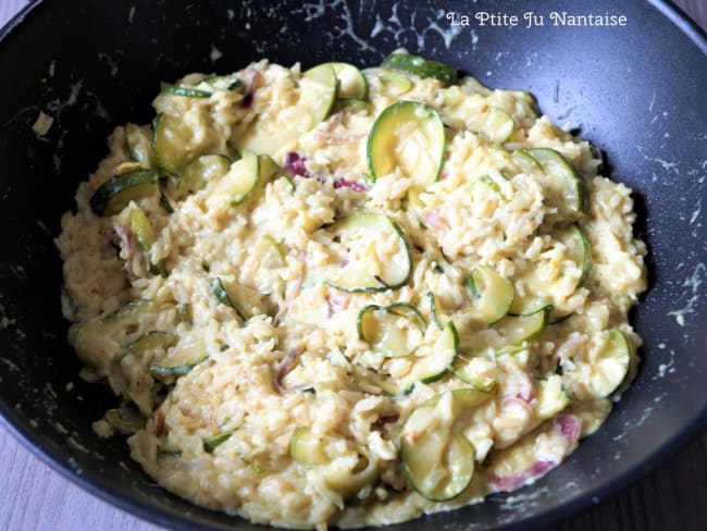 Courgettes et riz thaï au lait de coco et au curry 