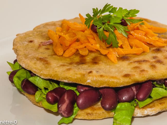 Pupusa aux haricots rouges