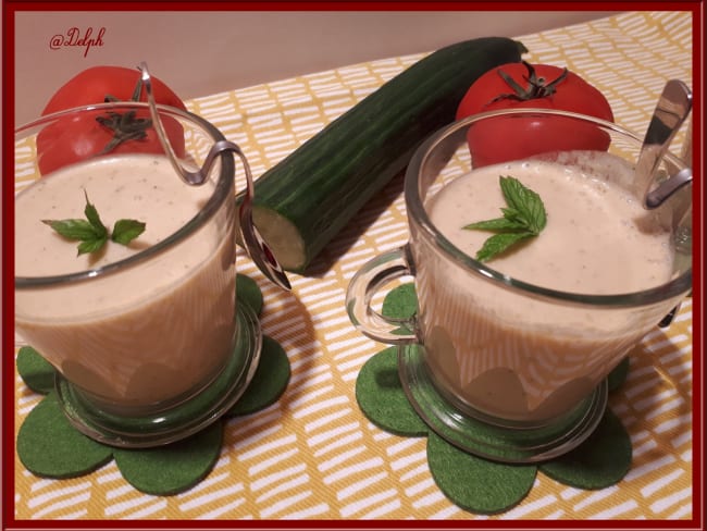 Gaspacho de tomate à la menthe