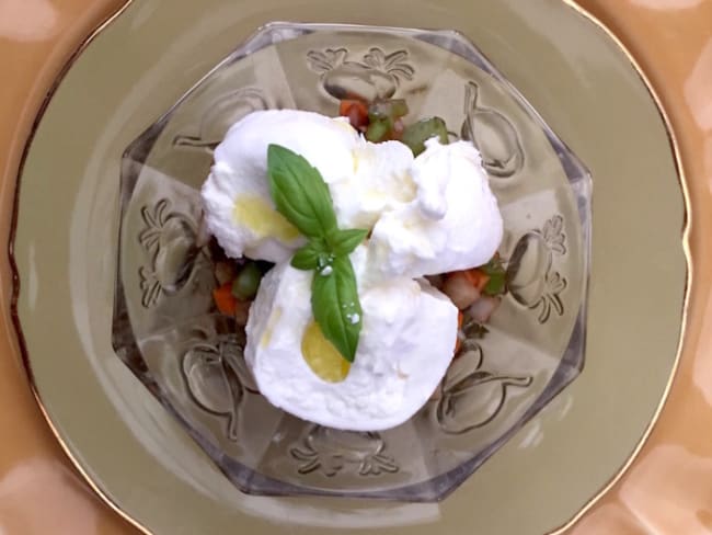 Salade de légumes croquants à la burrata