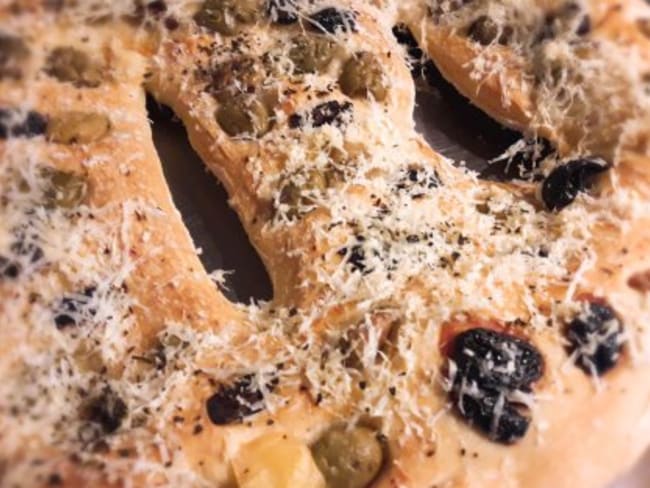 Ma fougasse apéritive aux olives comme dans le Sud