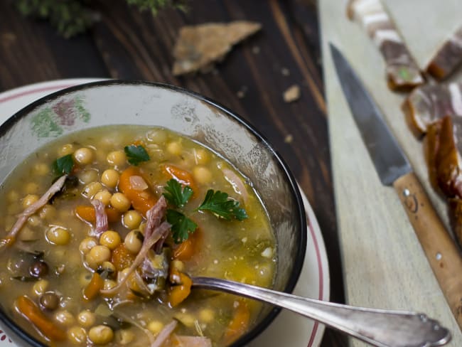 Soupe aux pois à la Québécoise