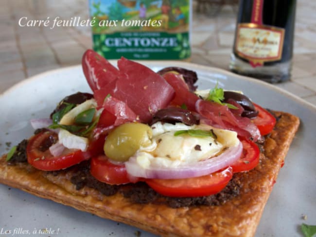 Carrés feuilletés tomates et tapenade